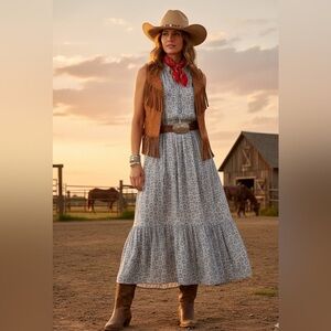 STELLA & JULIE women’s  dress in size 8 half slip underneath